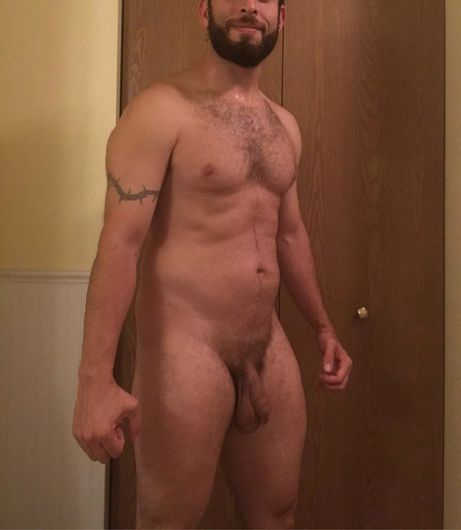 (42) Anyone wild moms here tonight?