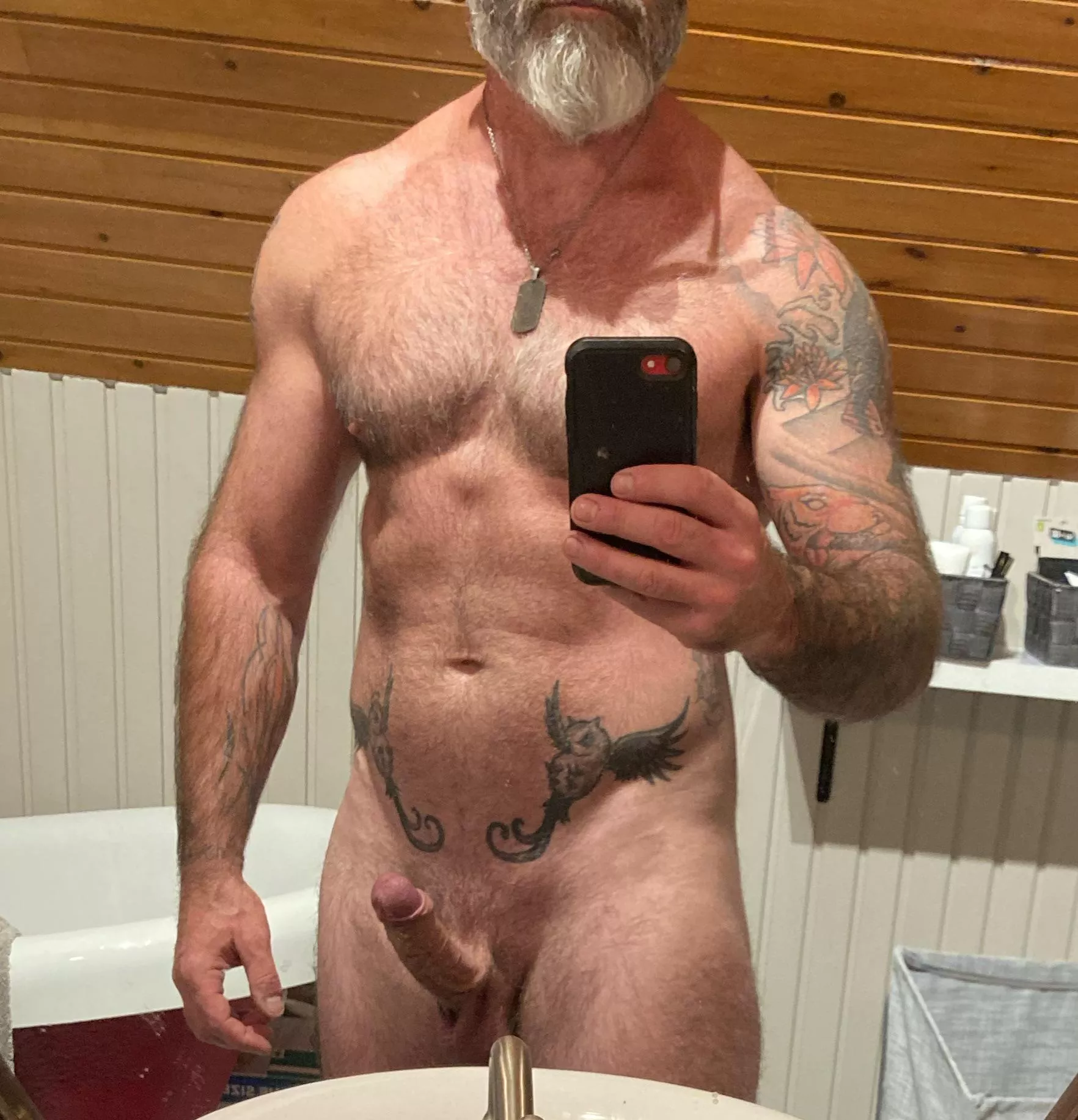 [46] workout done!! Shower time!! Anyone to help😈?