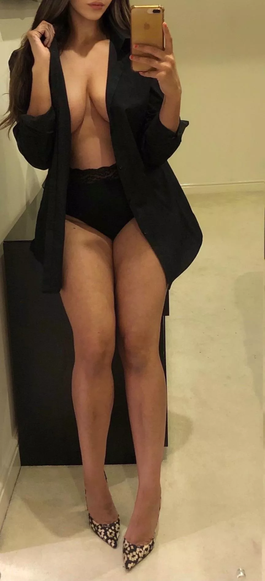 99 problems but my cleavage isn't one...💋 British Punjabi Indian