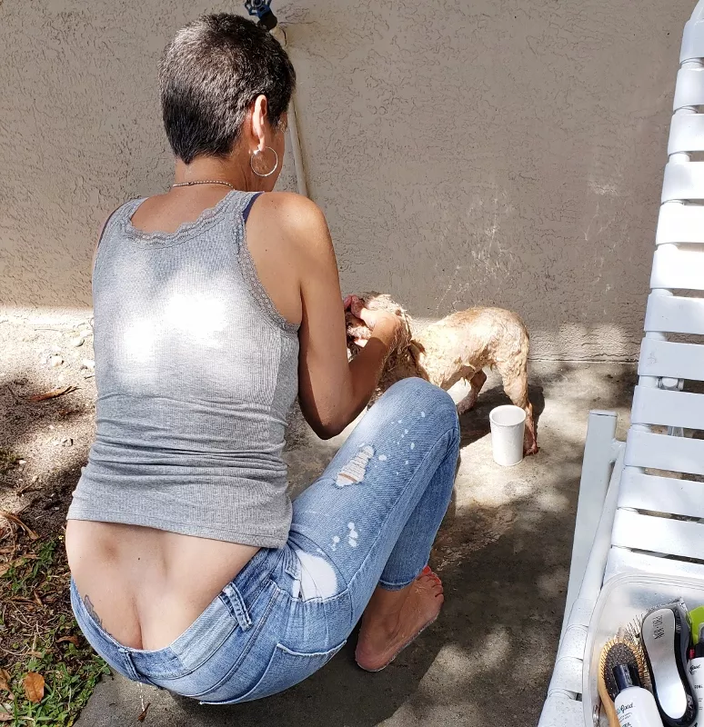 Another view of that #commando ass from the #hotwife