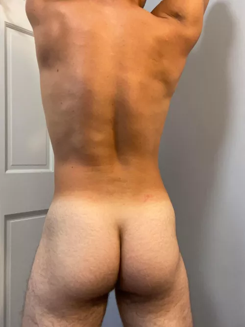 Any ladies like some man cheeks?