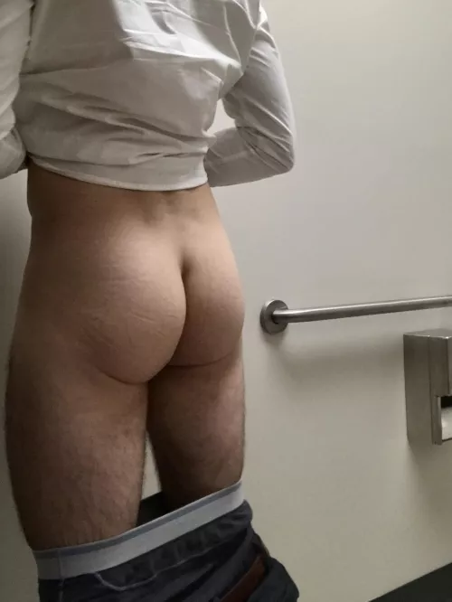 Any volunteers to beat this w a big dumb dick?