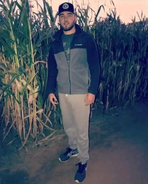 Awkward photo for u guys. Yall have a good Halloween guys 🎃 👻.