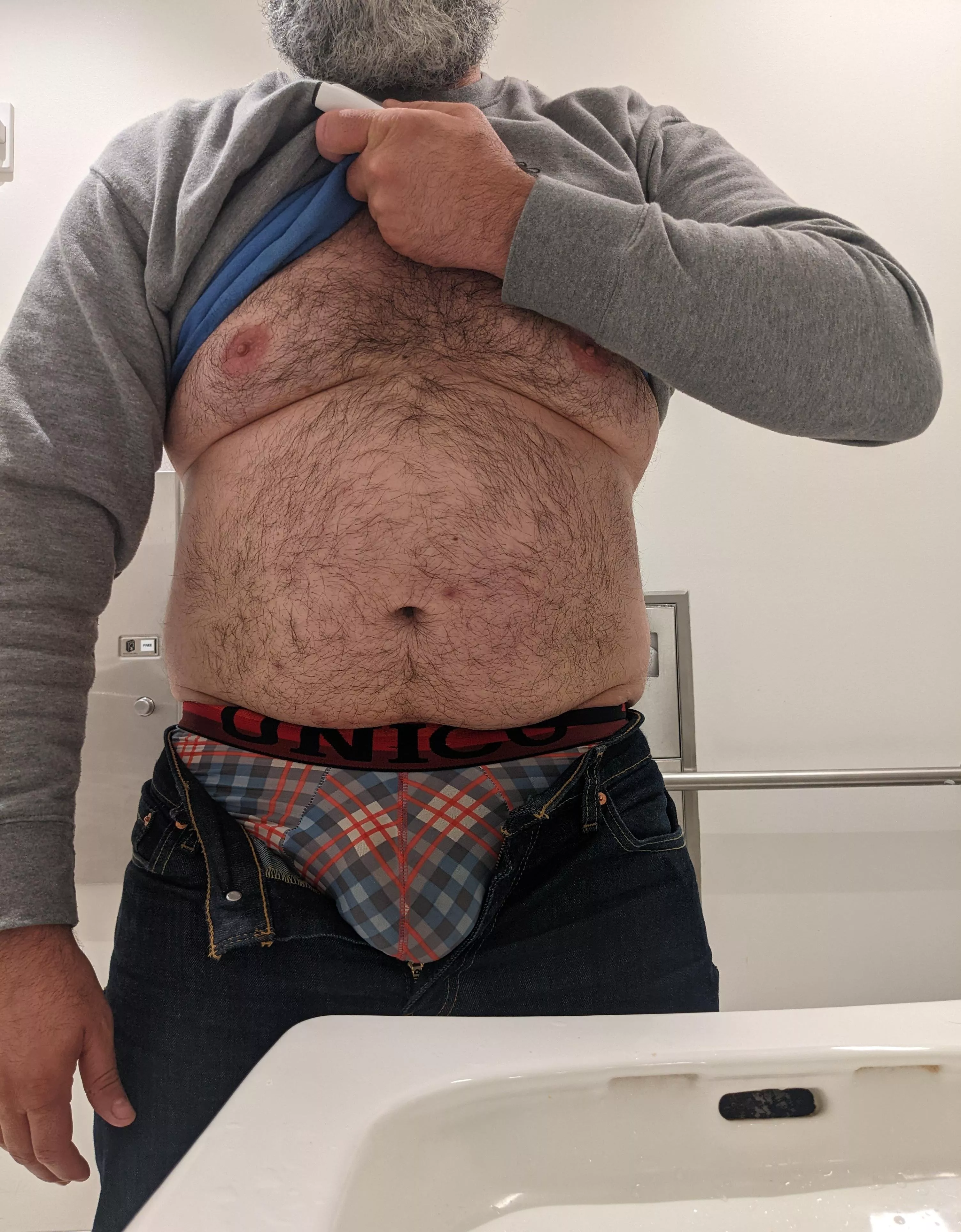 belly/bulge [40]