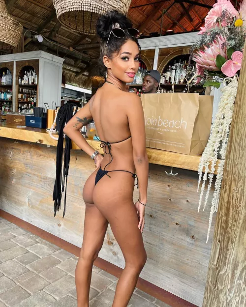 Black Bikini Beach Bar (IRTR)