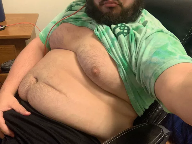 Bored at work. Super Horney. Looking to play.