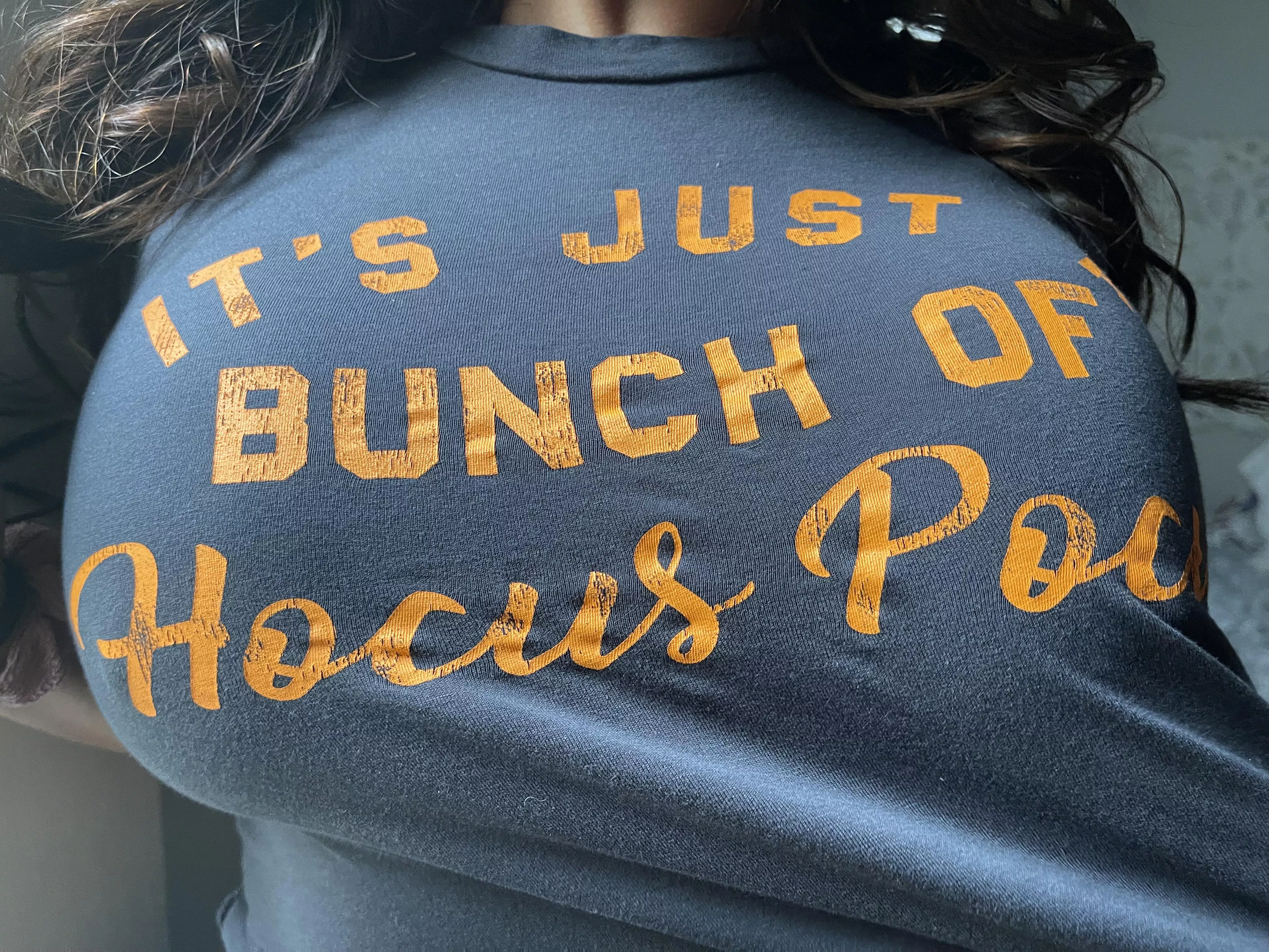 Can someone help this mom with her pumpkins? 🎃👻 44F