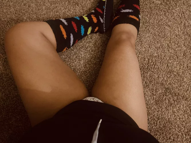 Cold? Let me wrap my thighs around you😜
