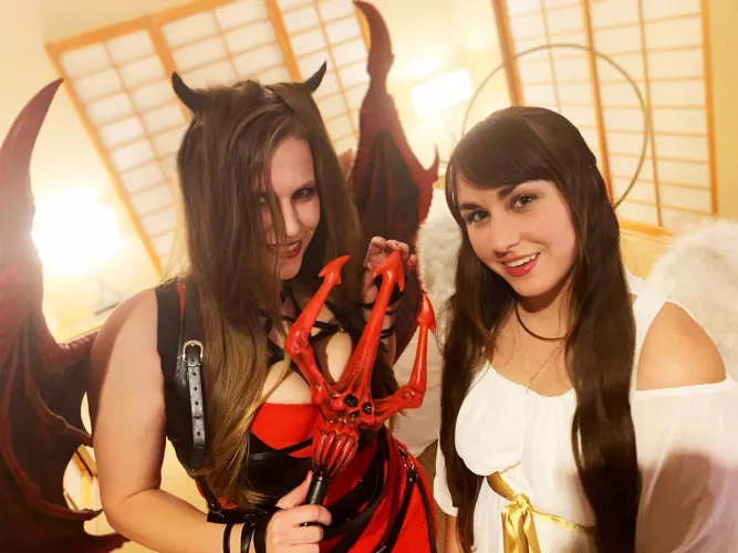 Cumming for you this Halloween 🎃👻