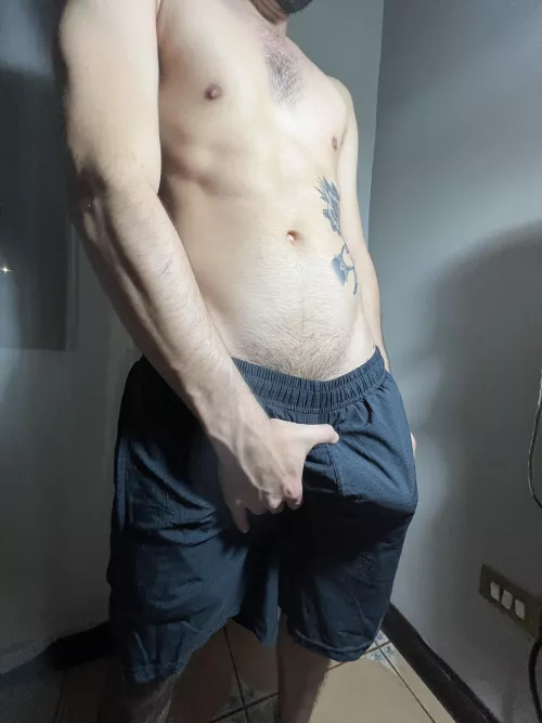 Do you like my new shorts?? Dms always open