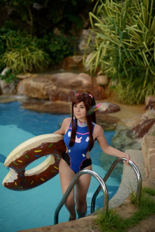 D.Va from Overwatch Cosplay by Yunakairi