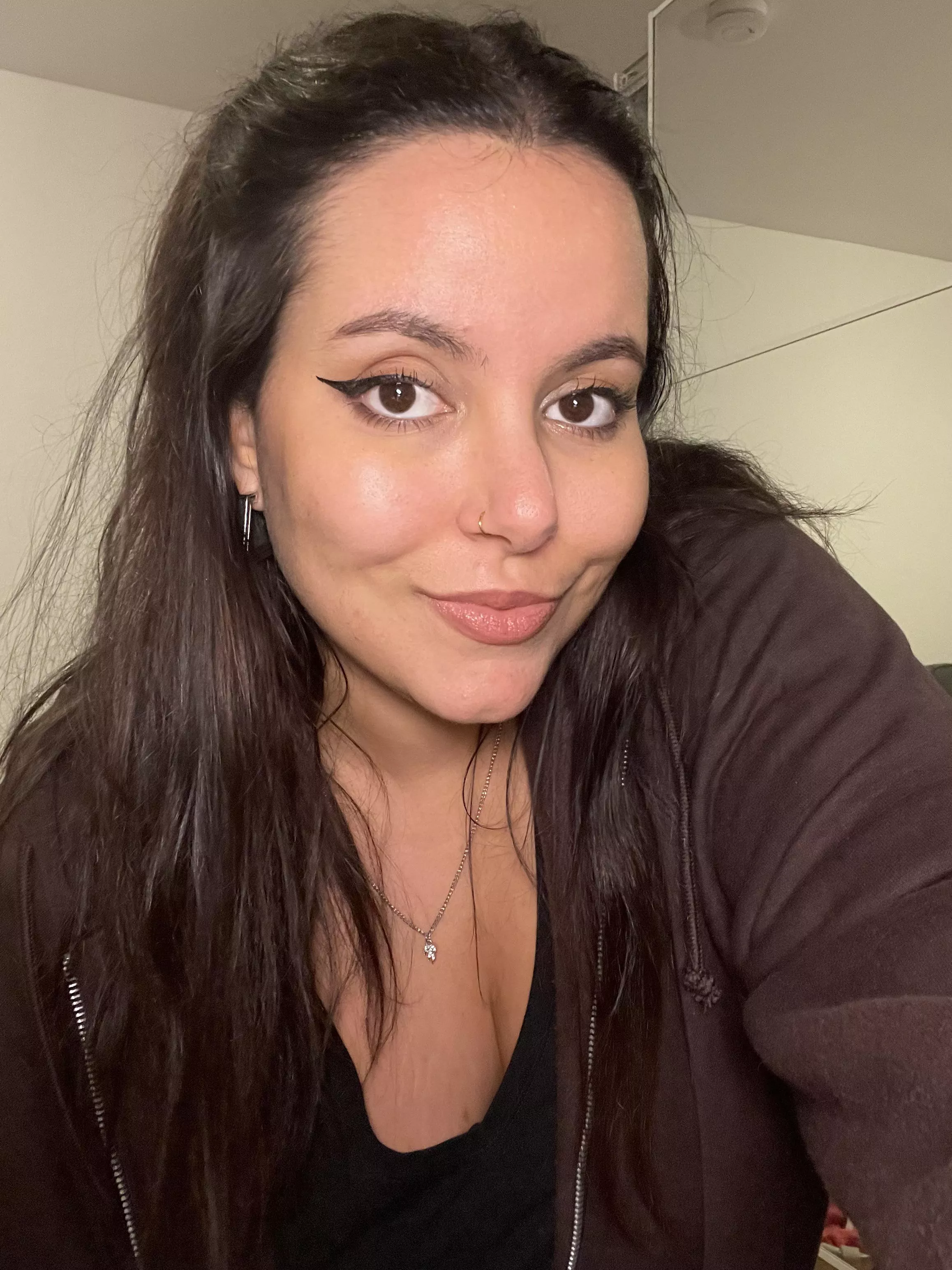 [f]eeling cute in oversized hoodies!