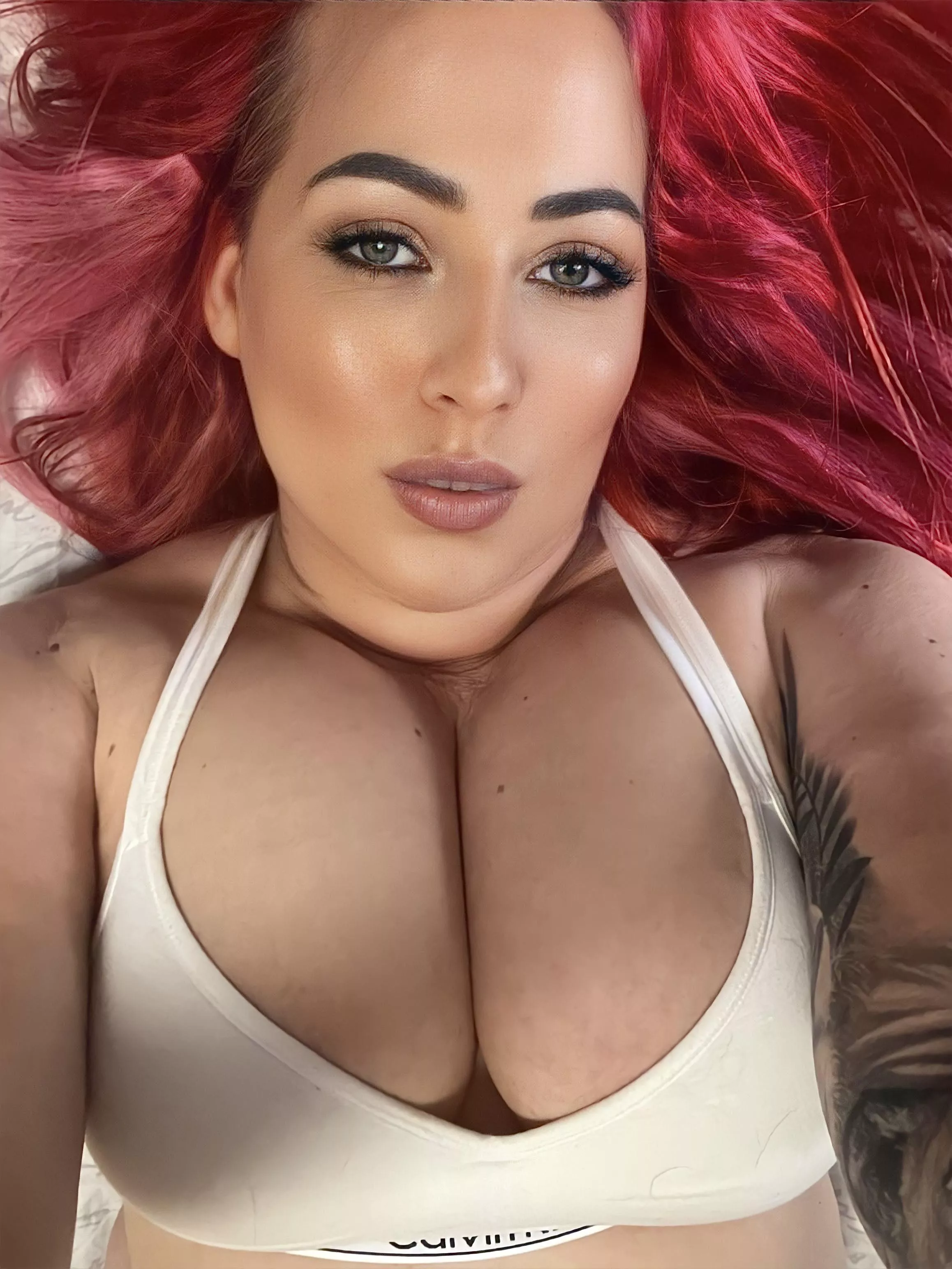 First kiss me and then grab my boobs (f) 40