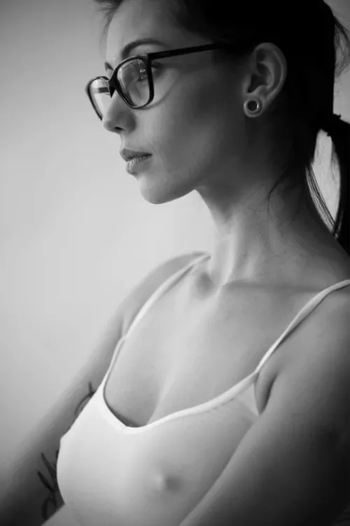 Glasses plus pokies is hot