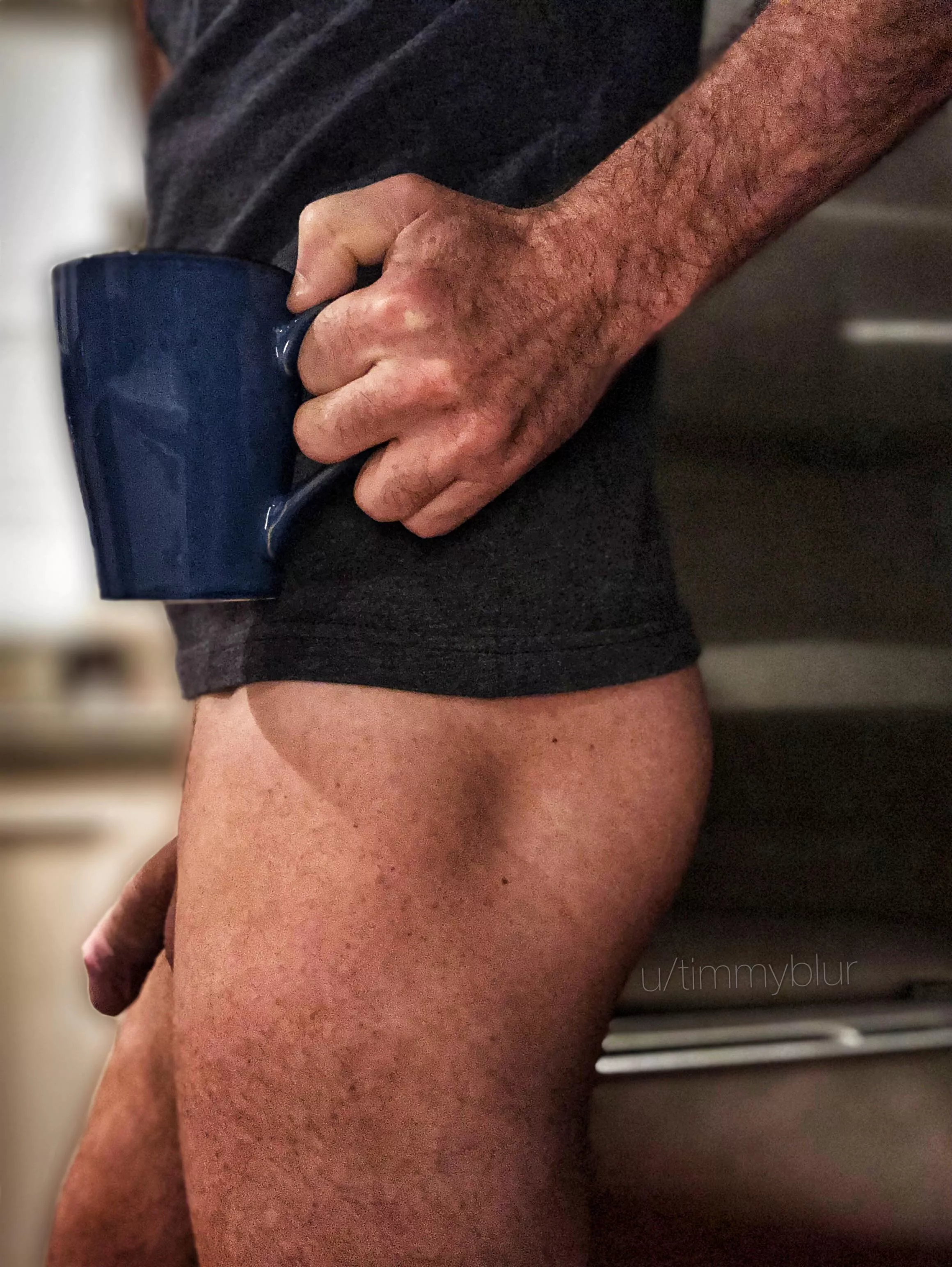 Good morning coffee freaks… I’m on the move early this morning, hope everyone has a great week!