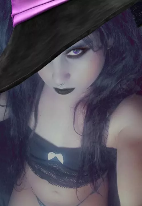 Happy Halloween!! 🎃🎃🖤💜