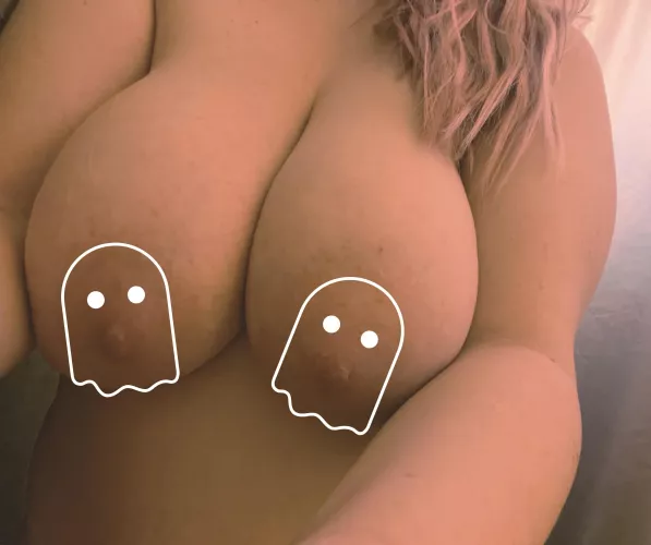 Happy Halloween! Can we cuddle and watch thrillers?