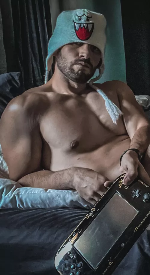 Happy Halloween! Can you spot the two ghosts? I loved that console. 😂