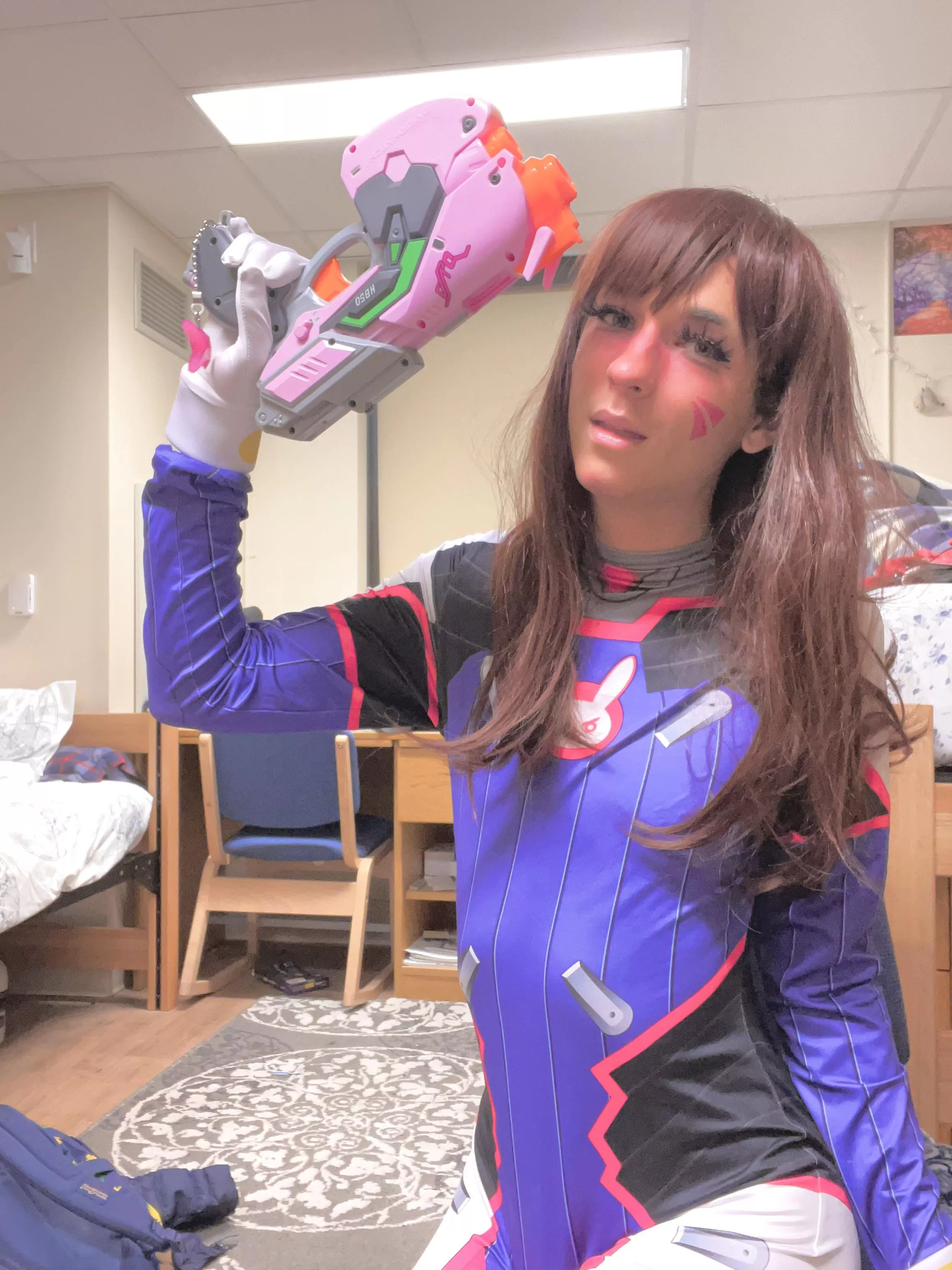 Happy Halloween 🎃! Dva says hi