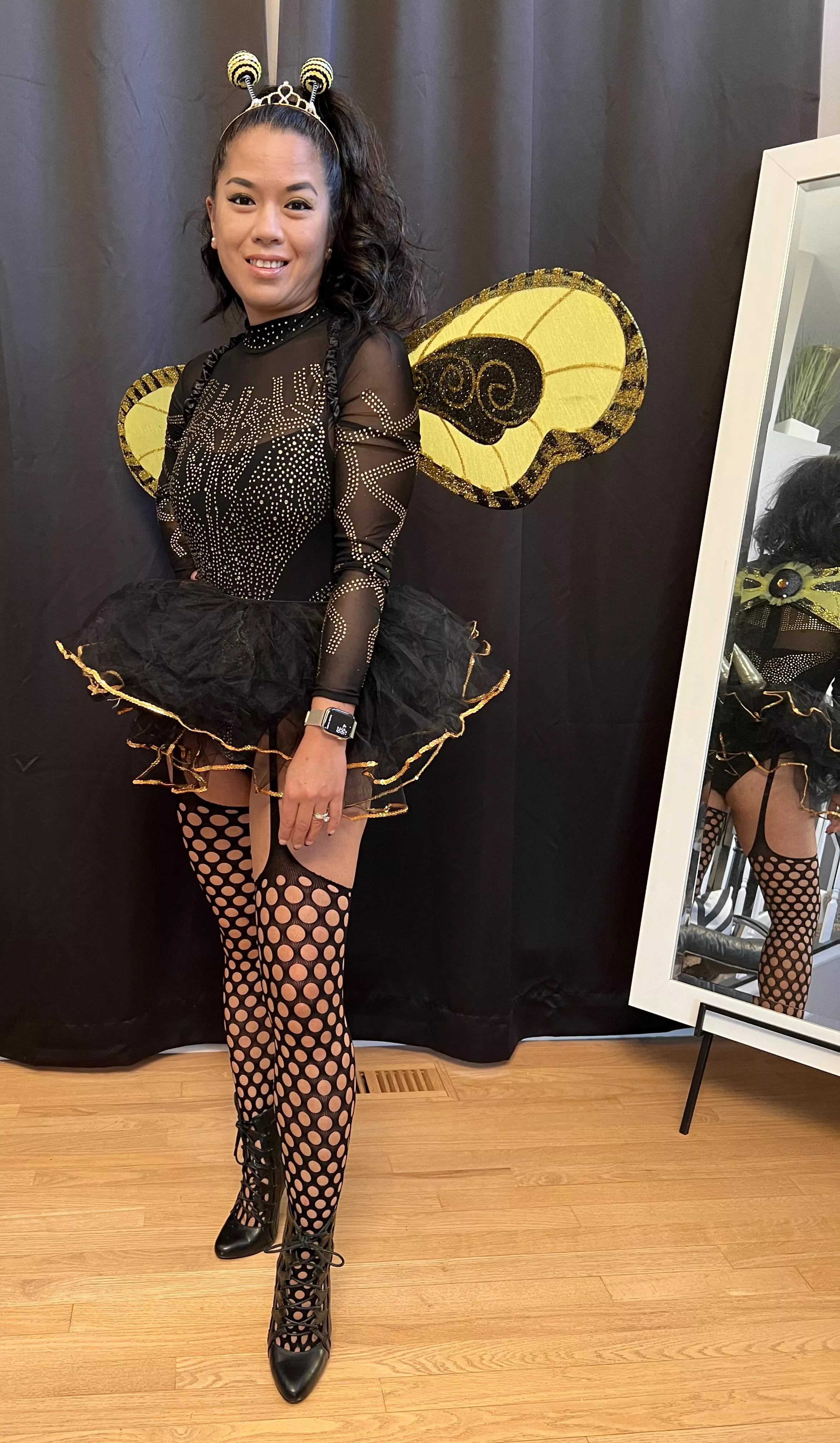 Happy Halloween from your 👸🐝 cum fill my 🍯💦💦