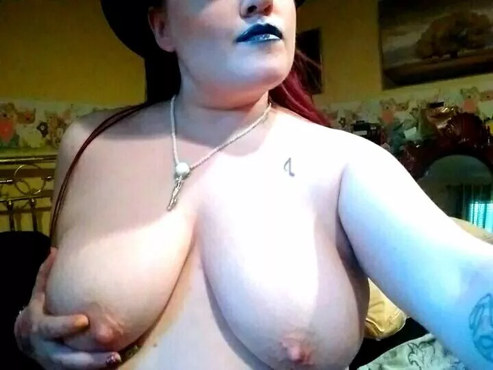 Happy Halloween 💀👻🍭🍫🎃 ghosties...Boo!