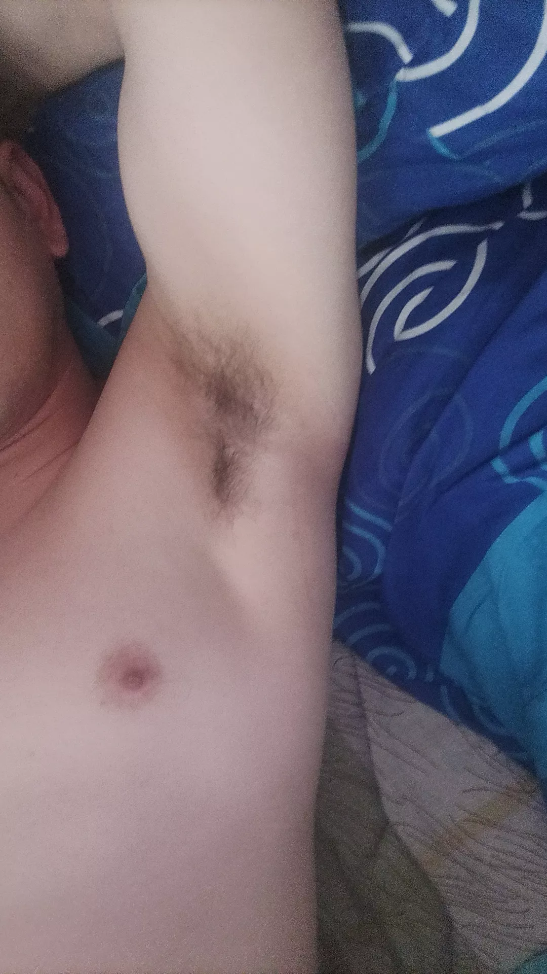 i, a boy, who want cum im My armpits ? videocall?