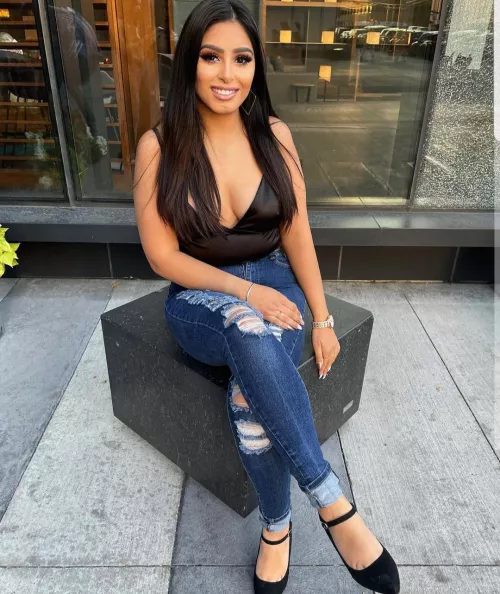 If I pimped out my wife to you for a night in the hotel what's the first thing your having her do in front of me ?