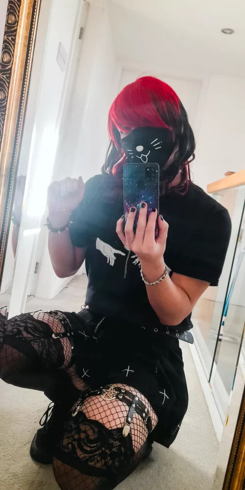 If you take me Trick-or-treating, I'll give you cuddles! Deal? 🖤