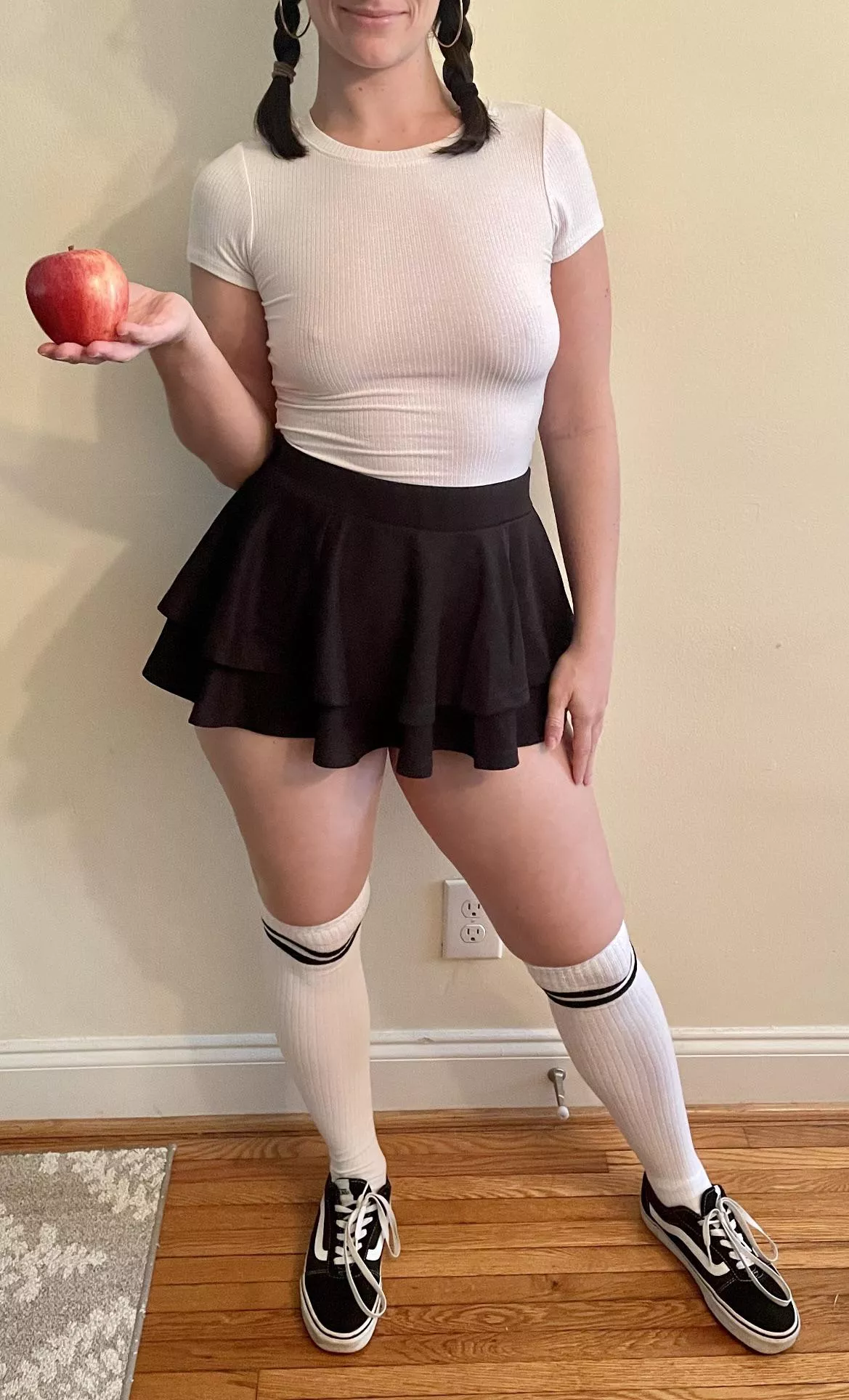 I’ll give you an apple if you won’t send me to detention