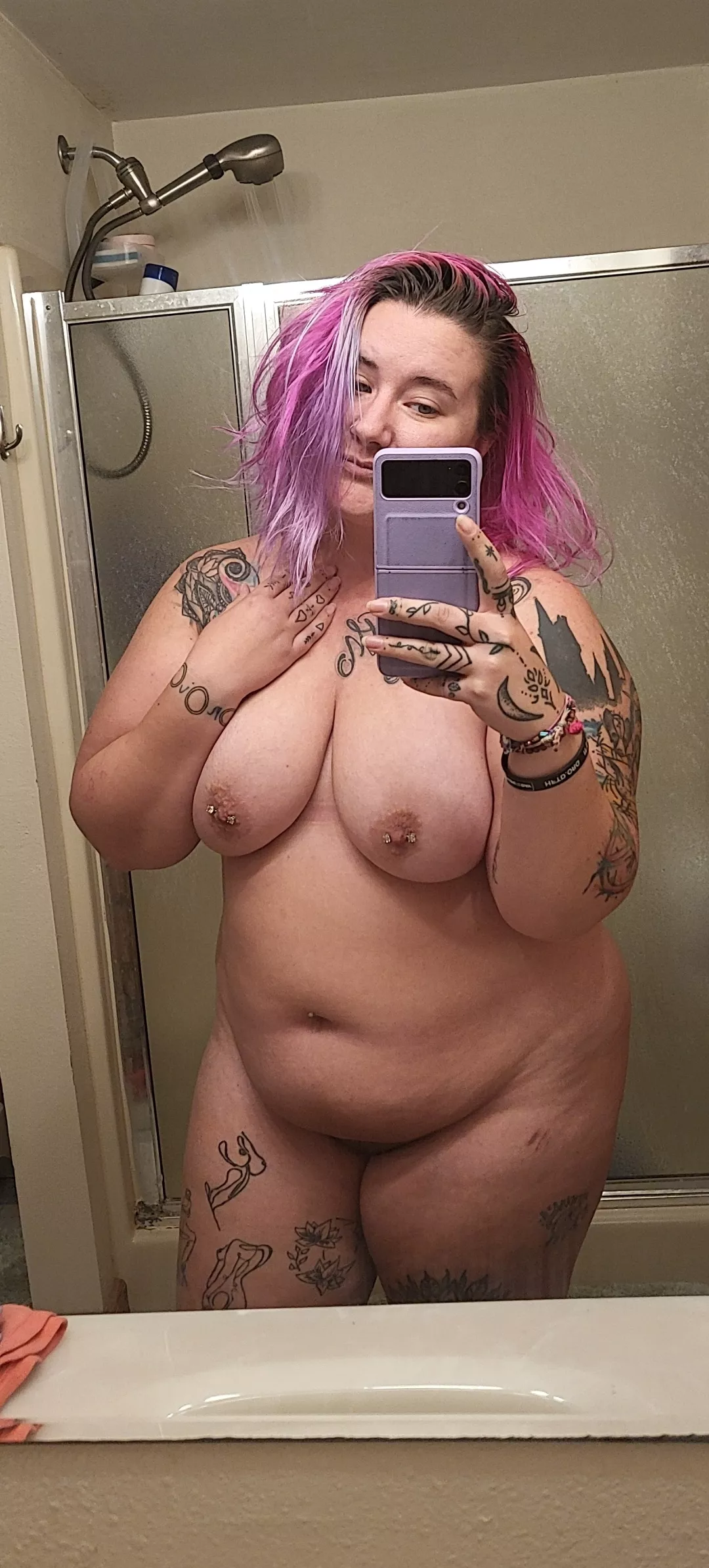 I'll let you taste the rainbow daddy