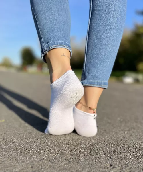 It was time to take my shoes off 🥵 would you love to smell them? 😈