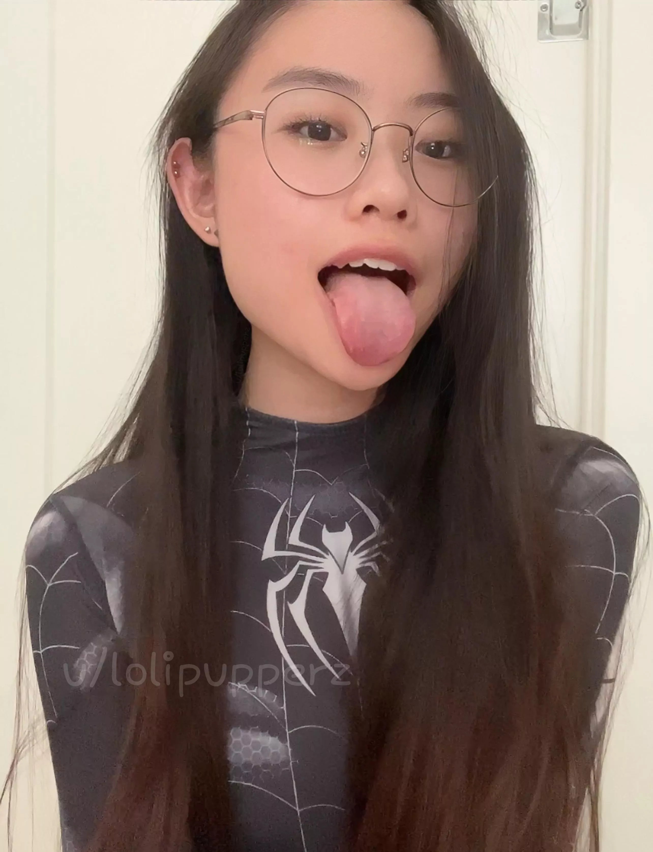 I've never tasted a man's cum before, would you be my first? 🥺