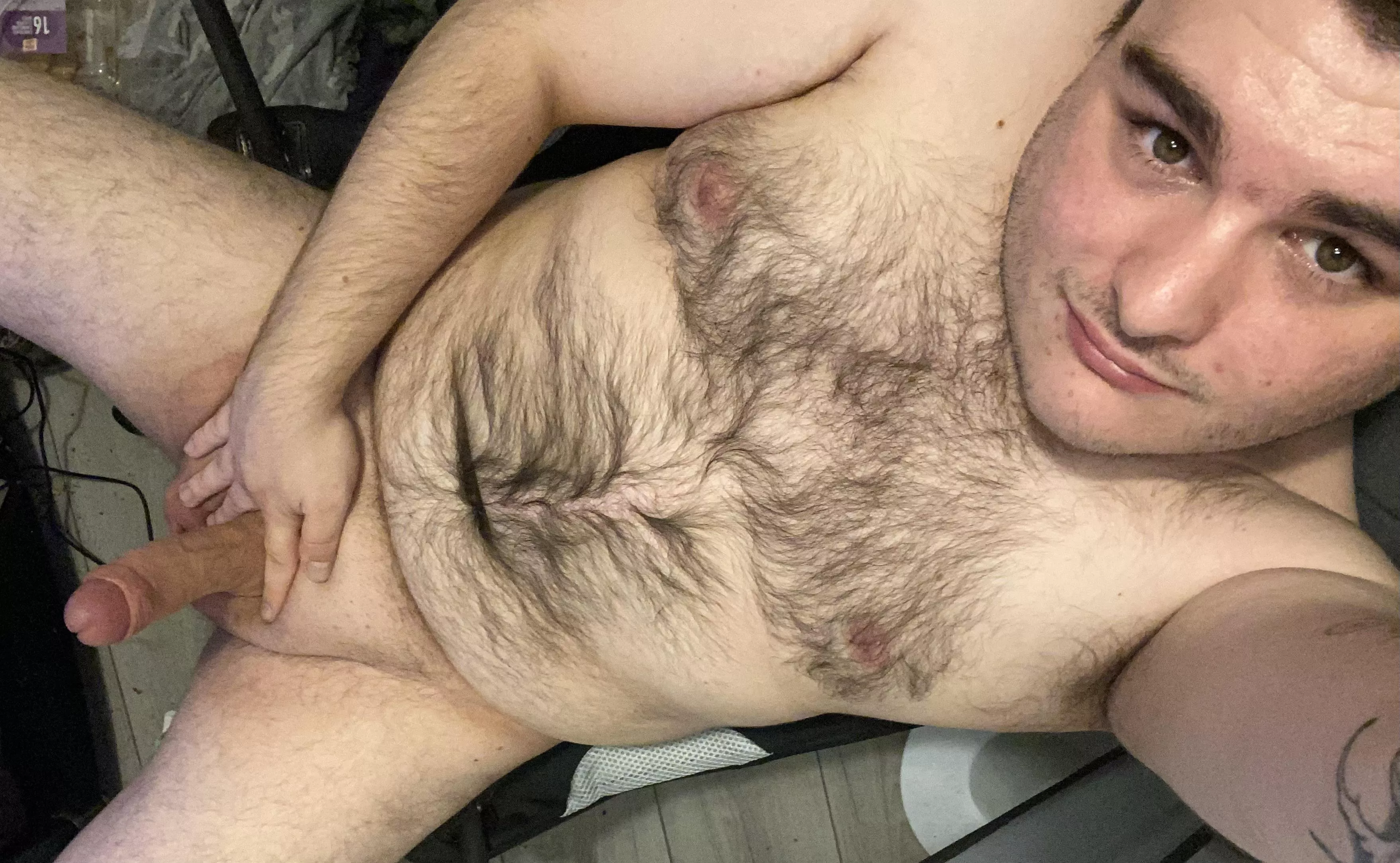 Just a thicc dude looking for a thicc lady