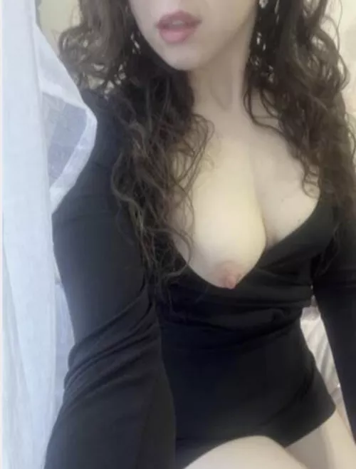 Just one tit;) [F31]