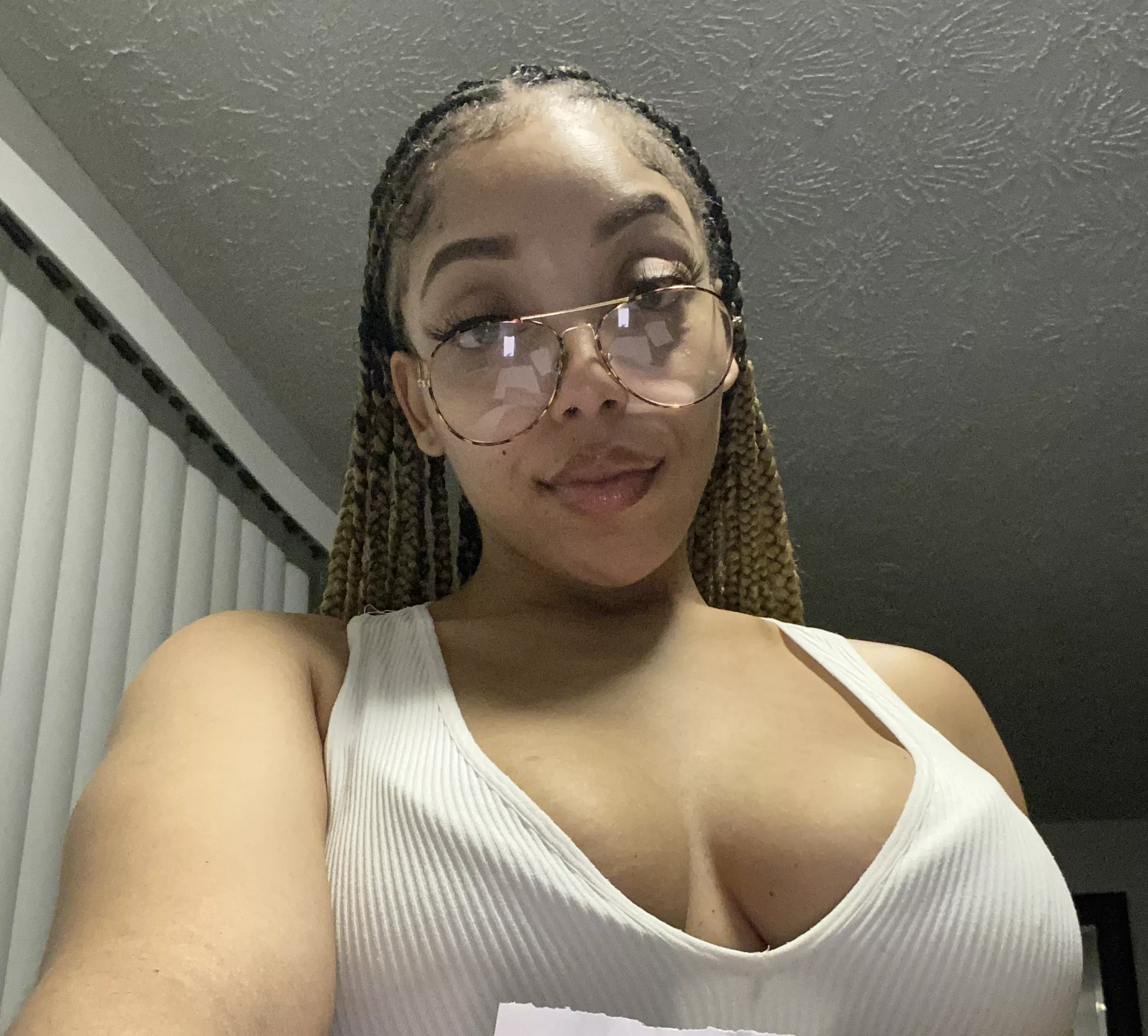 Let me lick you after you lick these titss