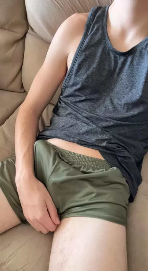 Looking to snap with some other good-looking mil bros