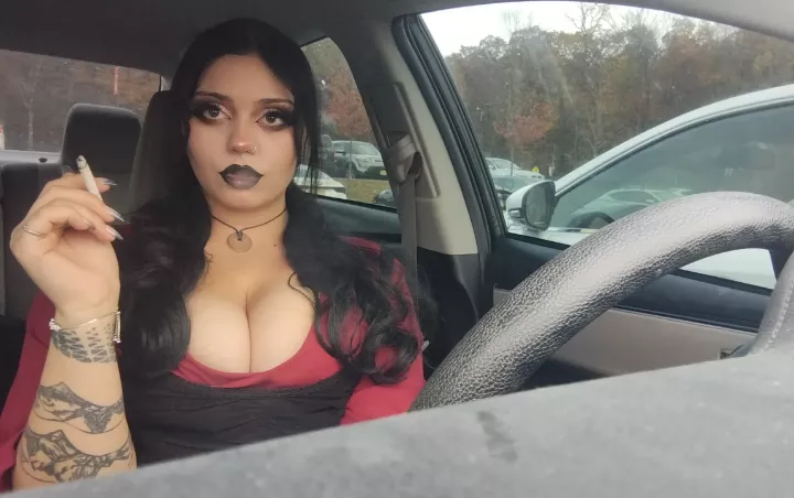 love dressing up for you 🖤