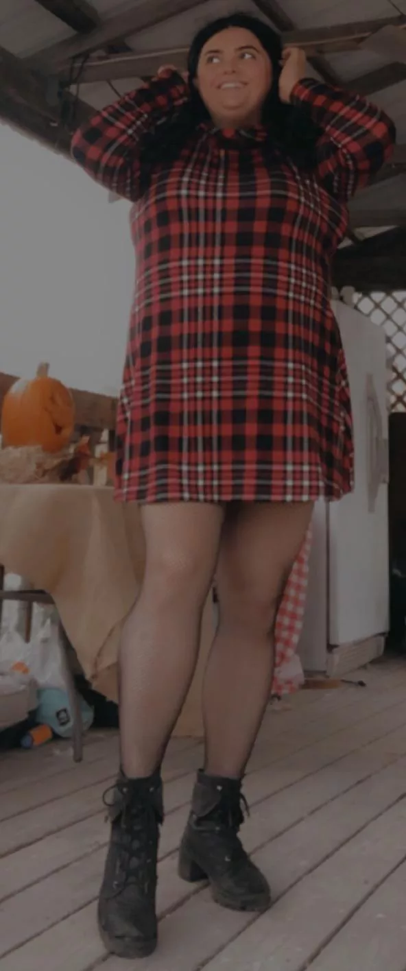 Love when the fall weather hits and all my boots come out