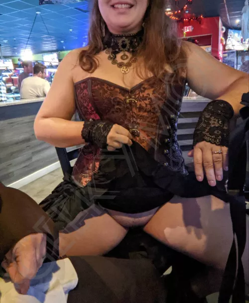 Making friends at the bar costume contest