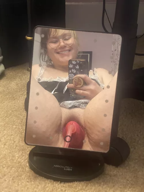 Pumped myself in my maid outfit 🤭