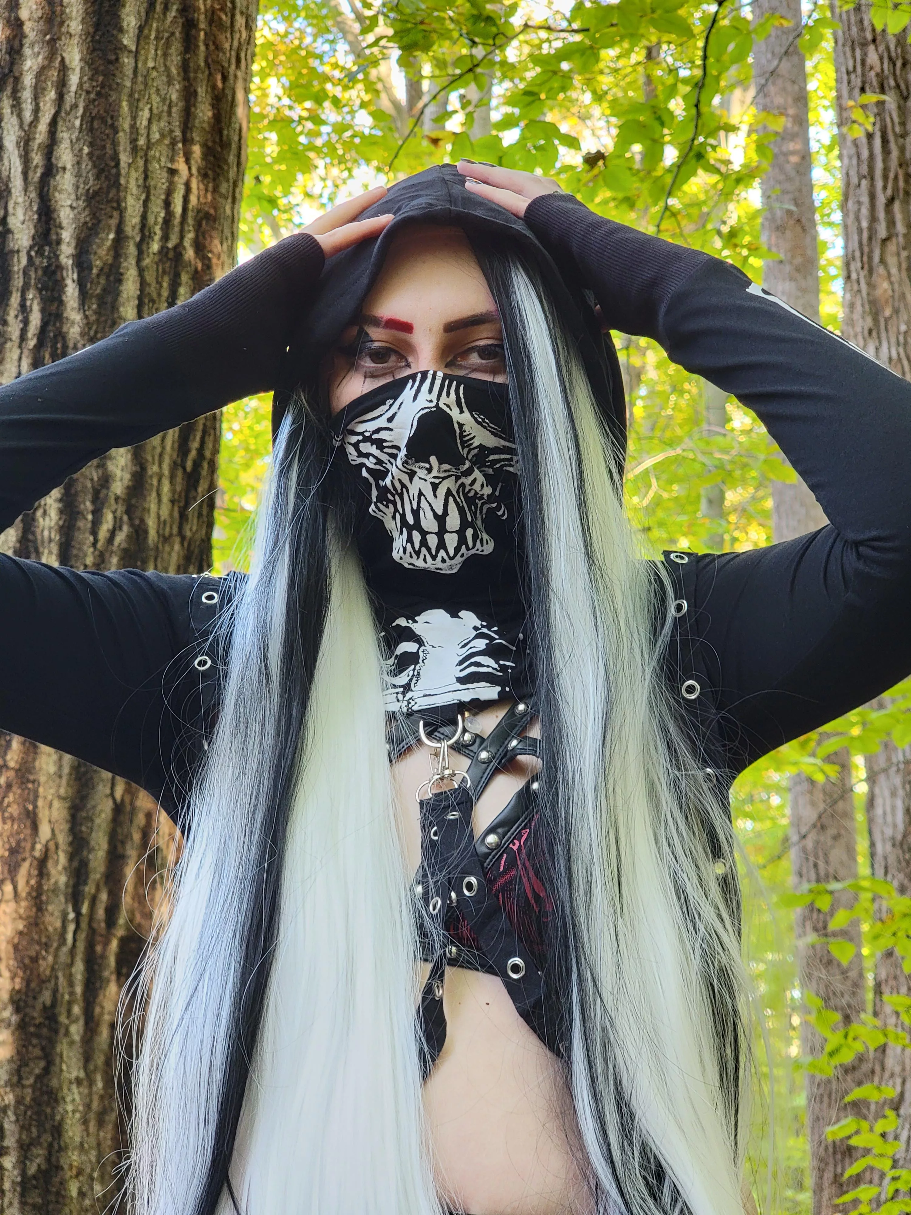 put your hands on your head and drop your weapons