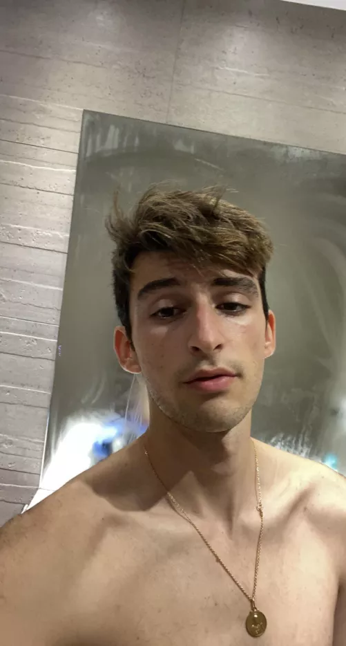 Should I post it on ig? I’m not 100% sure 🙃