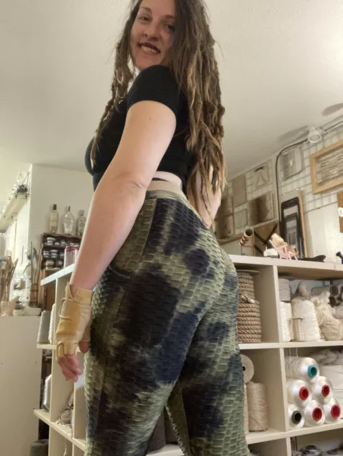 So glad i can wear leggings as a part of my costume this year ☺️