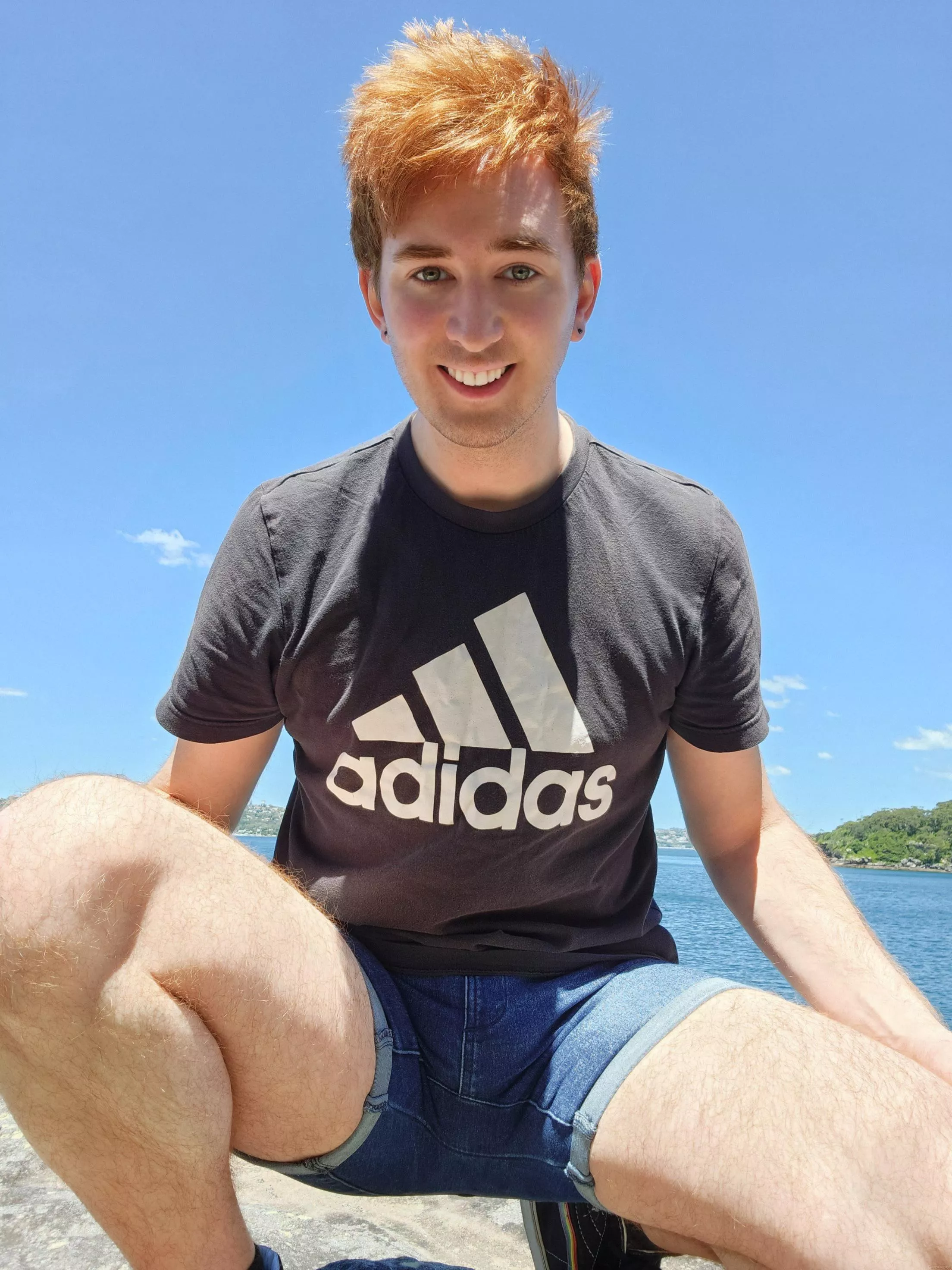 The sun finally came out, so I went off exploring the beach ☀️😎