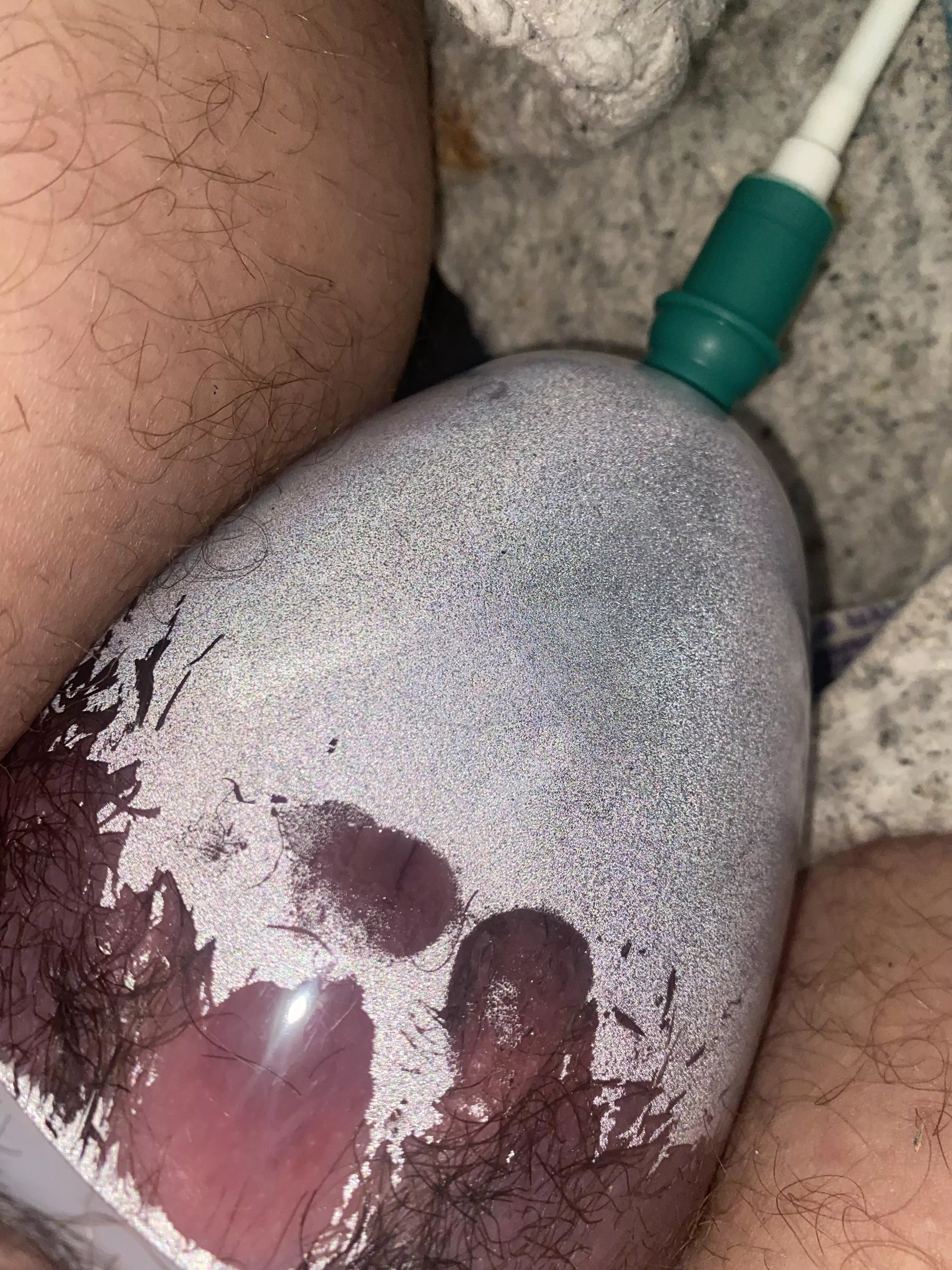 This literally feels SO fucking good.