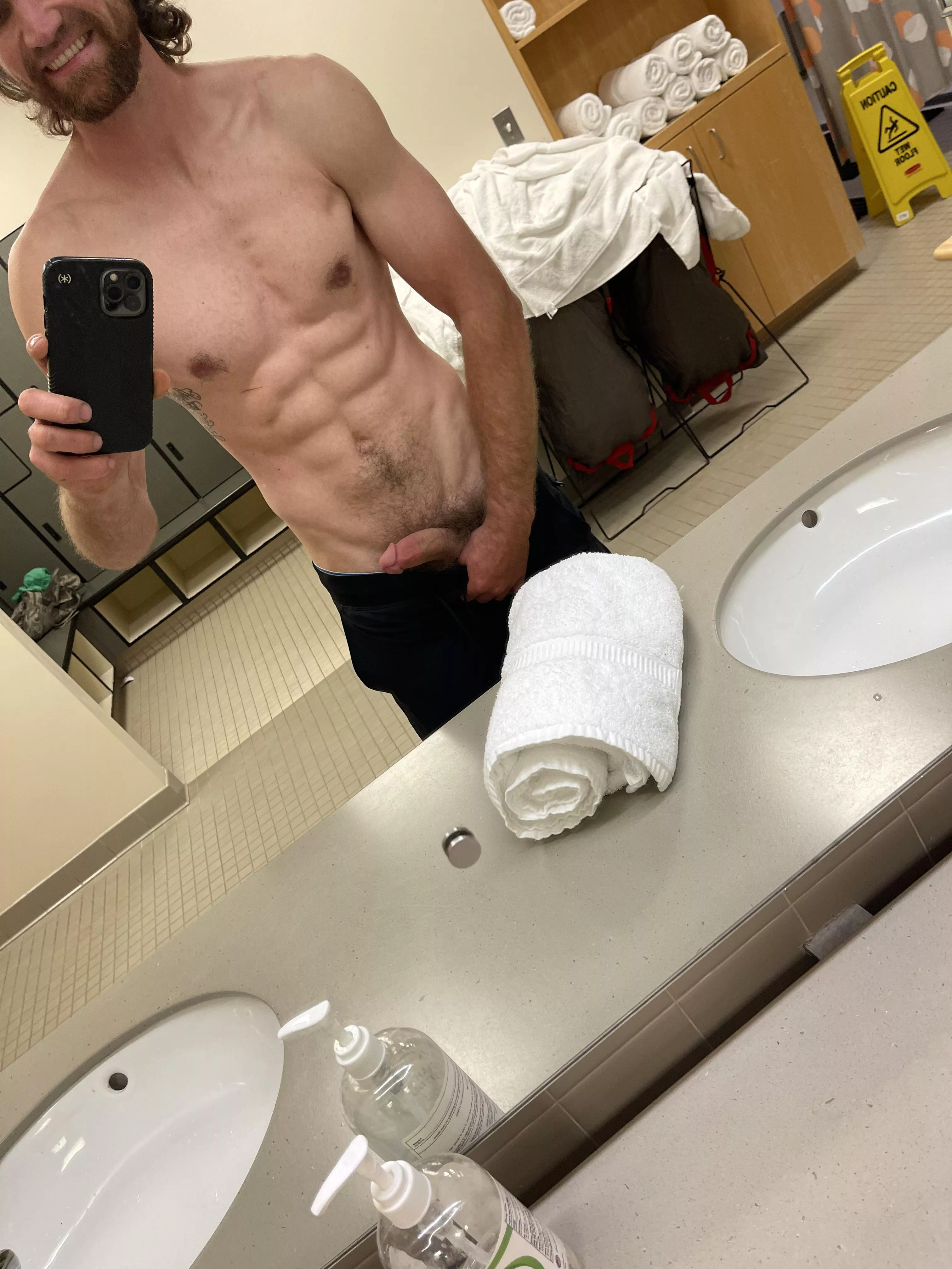 Time to shower☺️