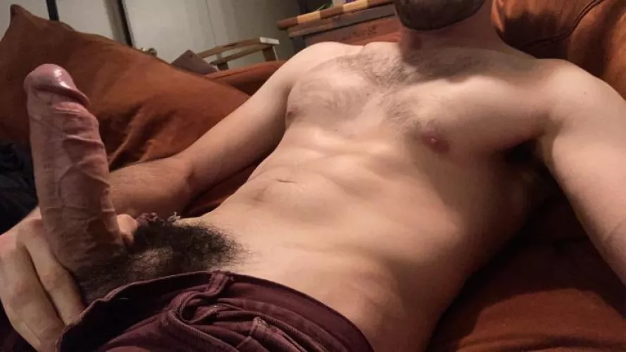 Way too horny to sleep… anybody relate? 🤤