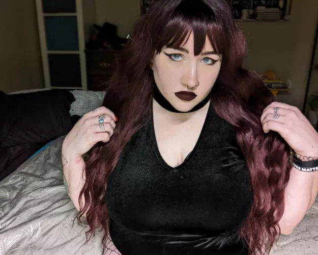 what do you think of my party outfit 😈👻