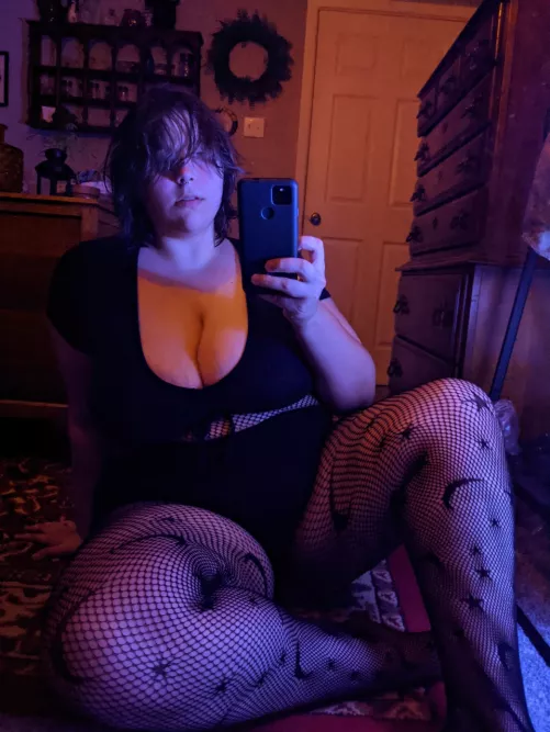 what's leftover of my witch costume 👻