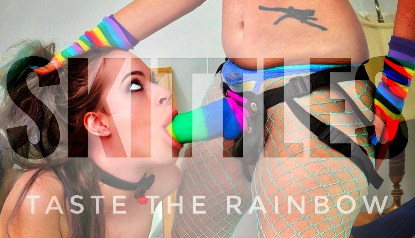 Whats your favorite Halloween candy? Of course mine is Skittles ❤️